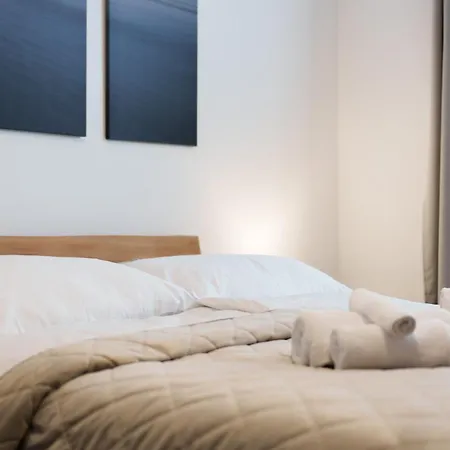 Luxury With Sauna - 185 M2 Apartment *
