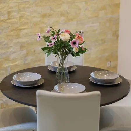 Luxury With Sauna - 185 M2 Appartamento Košice