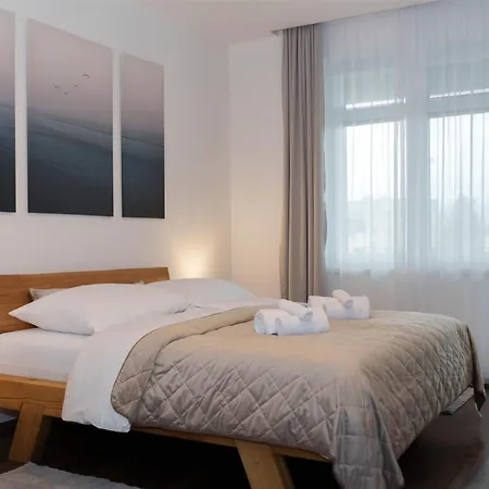 Luxury With Sauna - 185 M2 Appartamento Košice