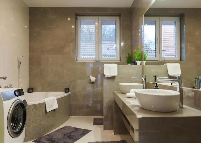 Apartment Luxury With Sauna - 185 M2 *